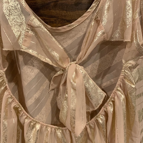 Ladies tie back top - Picture 4 of 4